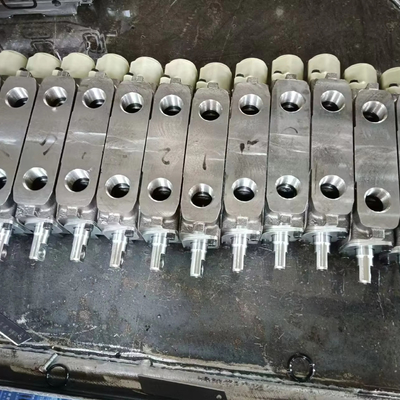 Valvola di controllo direzionale Parker V20 VA20 VG20 VA35 VG35 Valvole e accessori di montaggio